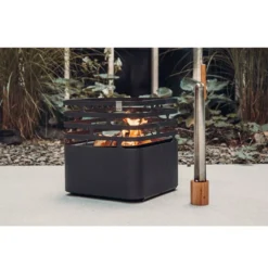 Höfats Holzfuss Für Schürhaken Und Feuerzange -Online Camping Angebote aufbwahrung transport schuerhaken flammenblaeser escheholzfuss 1000 3 27348