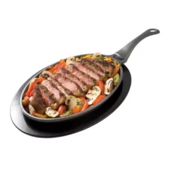 Grillpfanne Napoleon Gusseisen Pfanne Mit Abnehmbarem Griff Und Untersetzer -Online Camping Angebote grillpfanne napoleon gusseisen pfanne mit griff und untersetzer gusseisern 7 7 4066