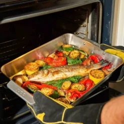 Ooni Ofenform Inklusive Schneidebrett Und Grillrost, Large -Online Camping Angebote lecker fischgerichte zubereiten mit ooni ofenform aus edelstahl schneidebrett aus eiche grillrost 1000 5 27314