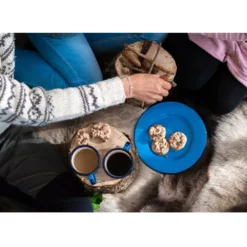 Camping-Geschirr Nordisk Madam Blå Teller, Ø24cm -Online Camping Angebote nordisk madam bla teller campingteller outdoorteller aus emailliertem stahl emailleteller retrogeschirr campinggeschirr sky blue 1000 2 23621