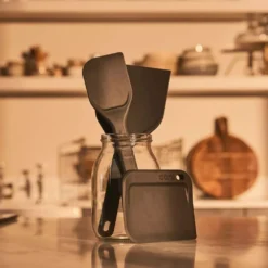 Ooni Teigwerkzeug-Set -Online Camping Angebote ooni teigwerkzeug set 3teilig teigschaber easy lift teigspatel teigmischspatel polypropylen schwarz 1000 5 27755