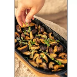 Bratpfanne Ooni Servierpfanne Aus Gusseisen -Online Camping Angebote saftig aromatisch garen ooni servierpfanne aus gusseisen griff abnehmbar inklusive untersetzer stahl 1000 4 26125