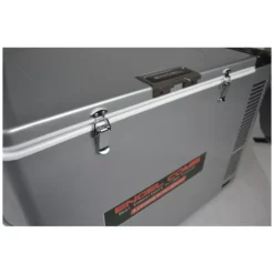 Kompressor Kühlbox Mit Tiefkühlfach Engel MD80F-C-S -Online Camping Angebote stabile edelstahlverschluesse engel kuehlbox mit eisfach md80f c s 1000 3 25492